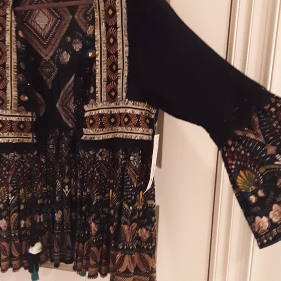 Gorgeous, Boho embroidered kimono-style open top. - Picture 4 of 9